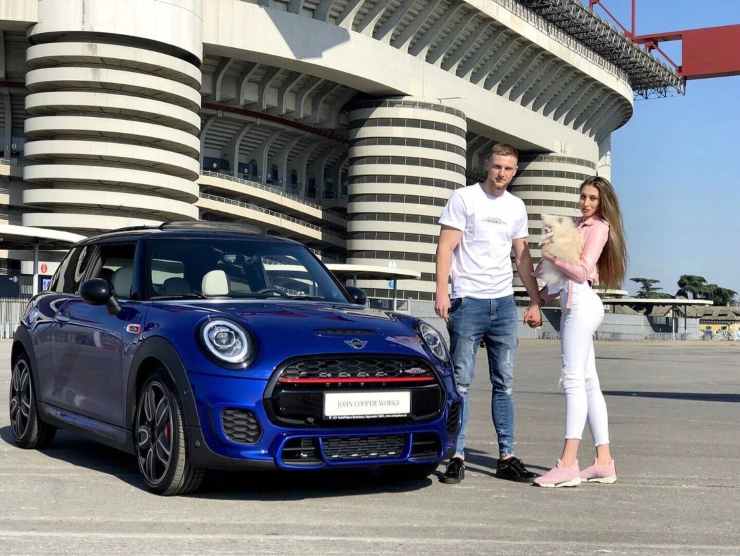 La speciale Mini Cooper di Milan Skriniar (Web Source) 7 novembre 2022 zonainter.it